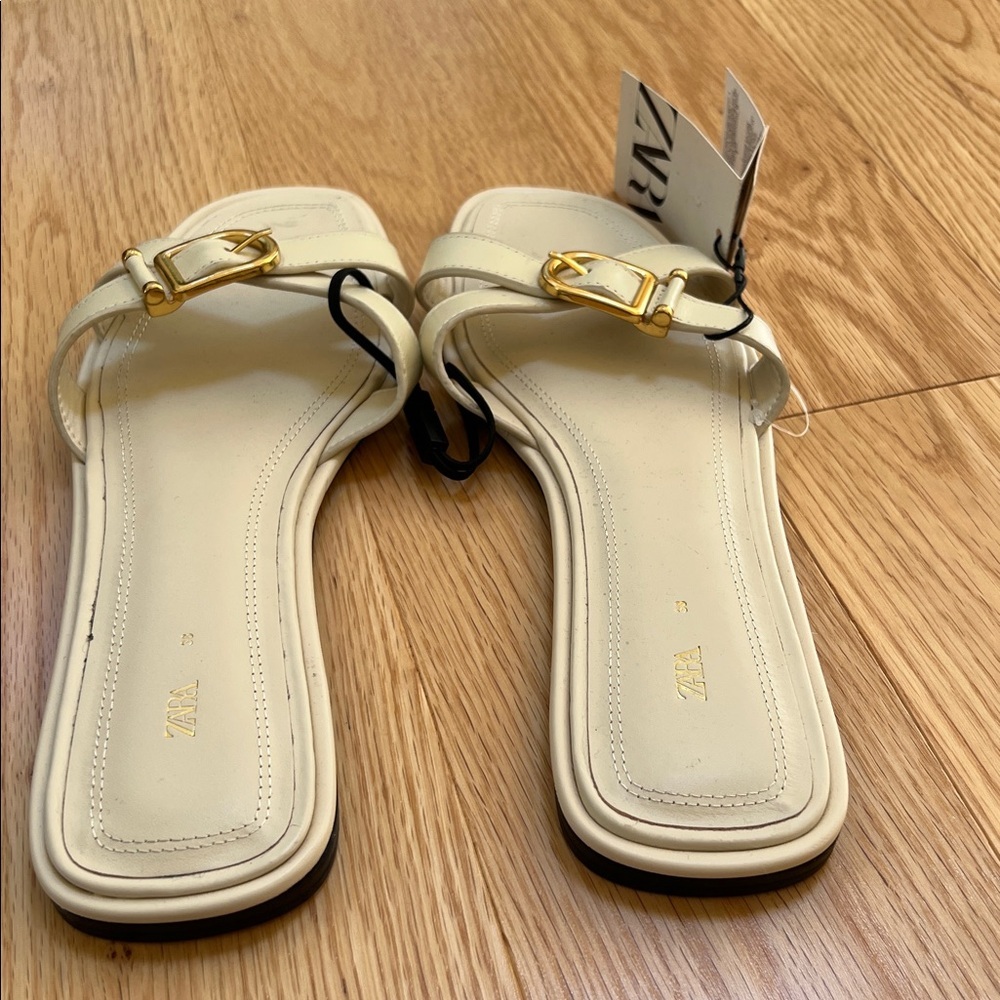 NWT! Zara Sz 38/7.5, ivory cream strappy flats with gold buckle details. - Picture 4 of 8